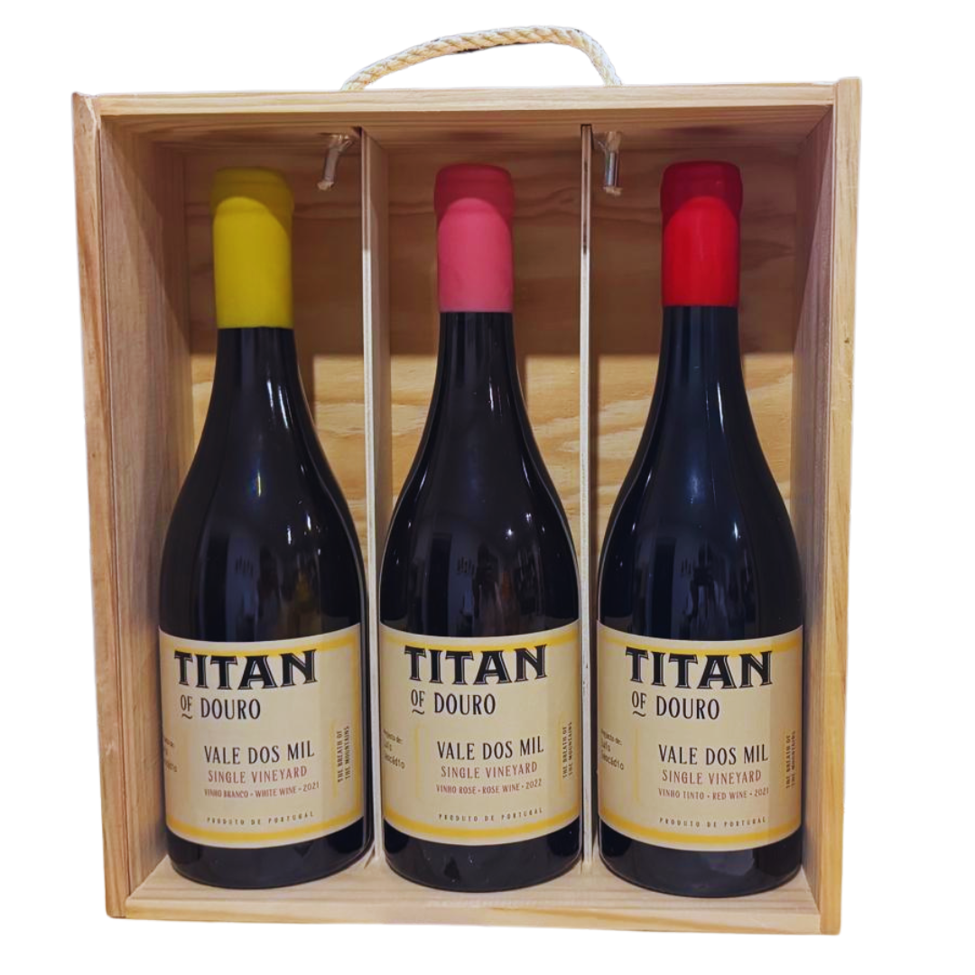 Conjunto 3 Garrafas Titan of Wines Vale dos Mil, 75cl